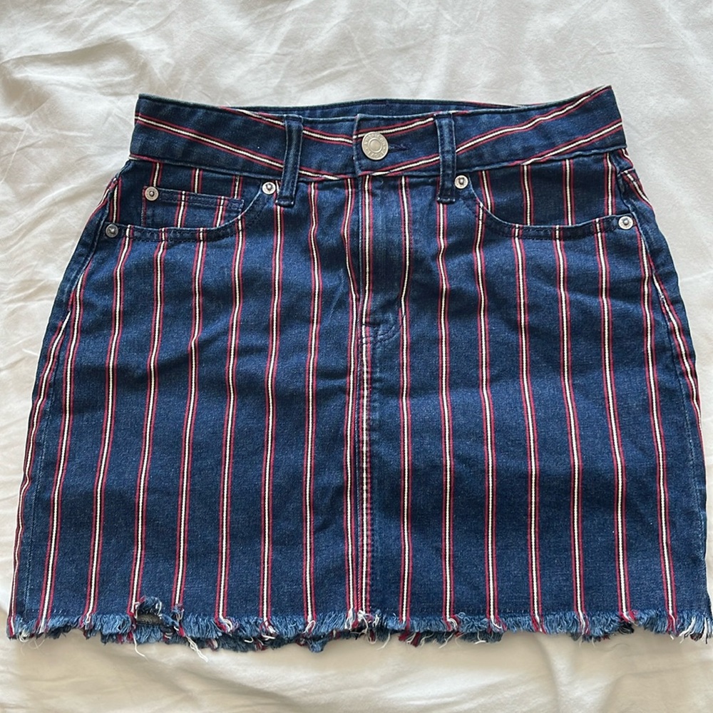 American Eagle mini skirt